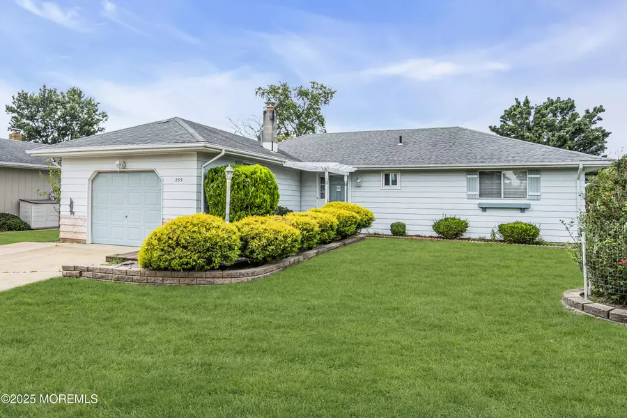 235 Barbados Drive N, Toms River, NJ 08757