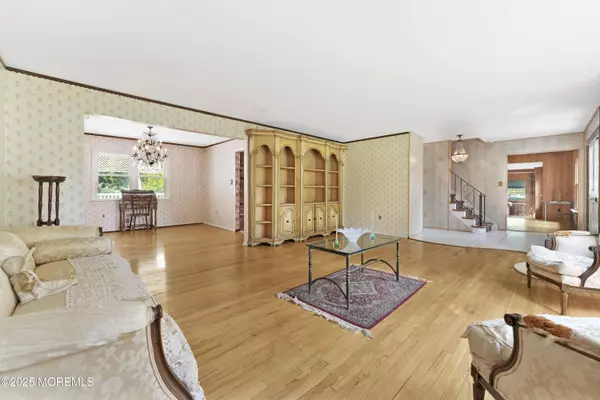 Freehold, NJ 07728,32 Woods Road