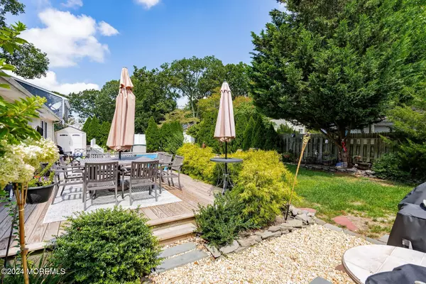 Brick, NJ 08724,5 Adams Drive