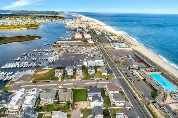 1492 Ocean Avenue #C6, Sea Bright, NJ 07760