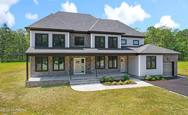 Howell, NJ 07731,8 Haystack Court
