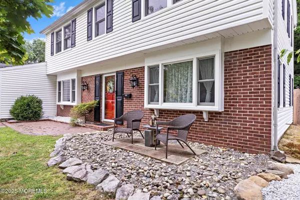 Aberdeen, NJ 07747,93 Idlebrook Lane