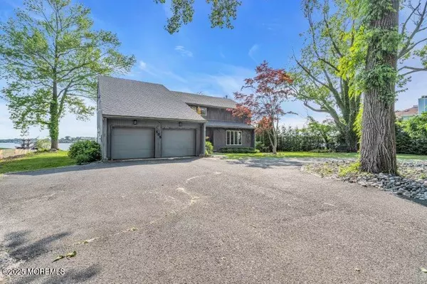 Neptune City, NJ 07753,105 Riverview Avenue