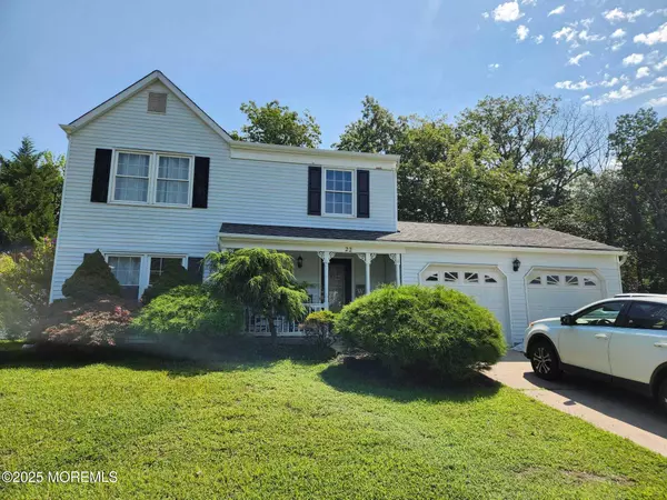 22 Providence Lane, Howell, NJ 07731