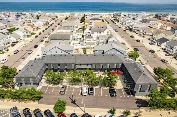 Lavallette, NJ 08735,75 Grand Central Avenue