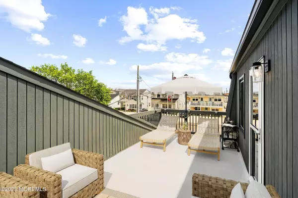 Lavallette, NJ 08735,75 Grand Central Avenue #Private Side Yard