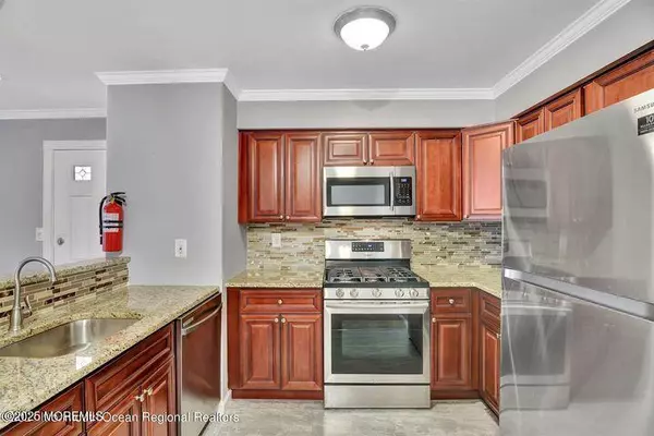 East Brunswick, NJ 08816,79 Crosspointe Drive