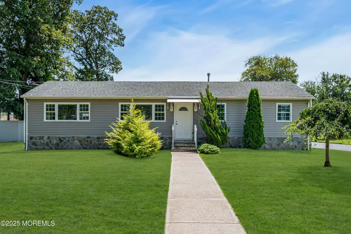 Forked River, NJ 08731,325 Yorktown Drive