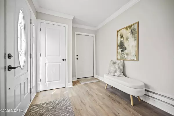 Freehold, NJ 07728,41 Piazza San Paola #C