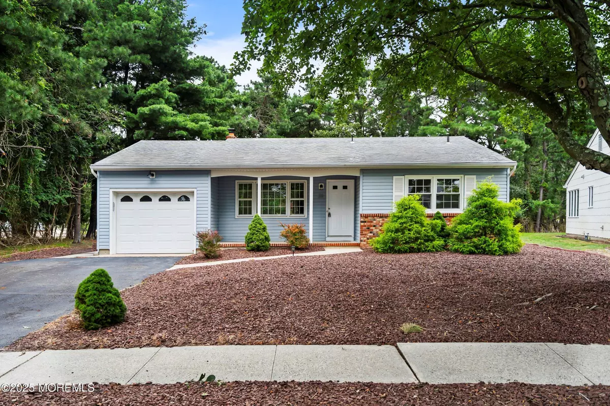 Toms River, NJ 08757,26 Piermont Road