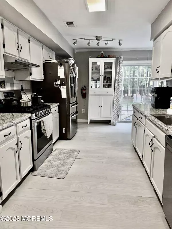 Morganville, NJ 07751,19 Bennington Place