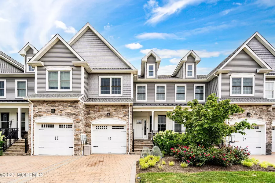 43 Mccormick Avenue N, Old Bridge, NJ 08857