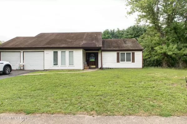 Lakewood, NJ 08701,1554 Alamitos Drive