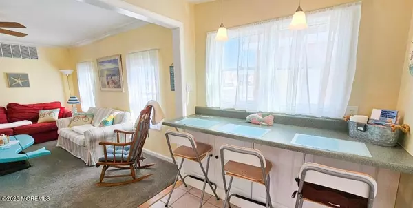 Tuckerton, NJ 08087,1022 S Green Street