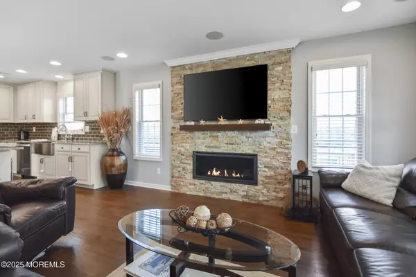 Seaside Park, NJ 08752,63 Farragut Avenue
