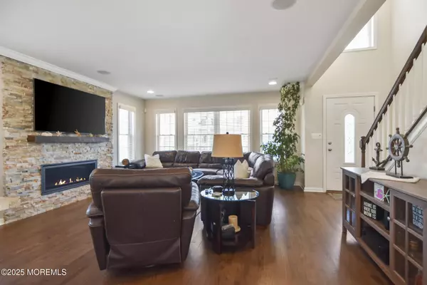 Seaside Park, NJ 08752,63 Farragut Avenue