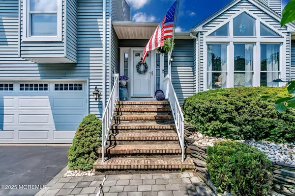 Howell, NJ 07731,26 Sweet Gum Road