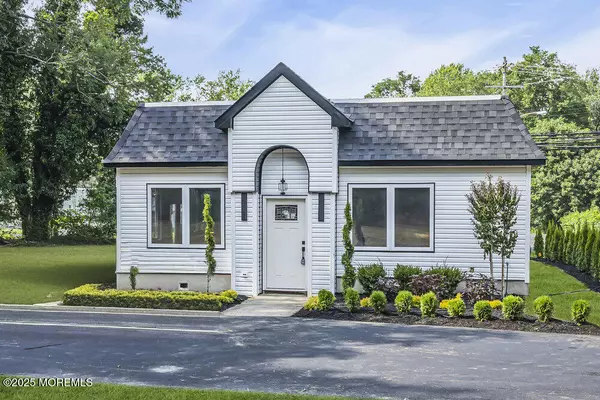 Farmingdale, NJ 07727,241 W Farms Road