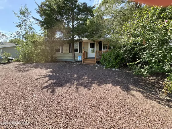 Manahawkin, NJ 08050,296 Nautilus Drive