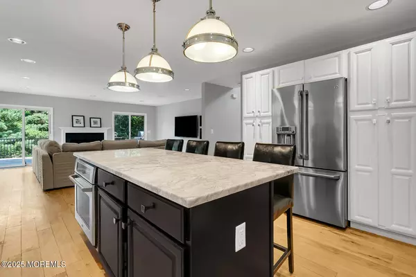 Fair Haven, NJ 07704,2 Crozier Court