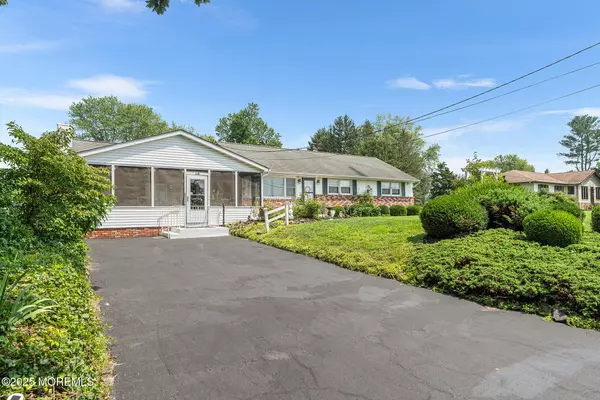 New Egypt, NJ 08533,16 Inman Road
