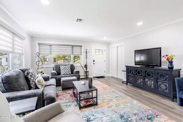 Toms River, NJ 08757,260 Costa Mesa Drive