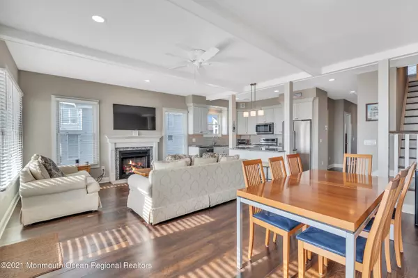 Manasquan, NJ 08736,369 Beach Front
