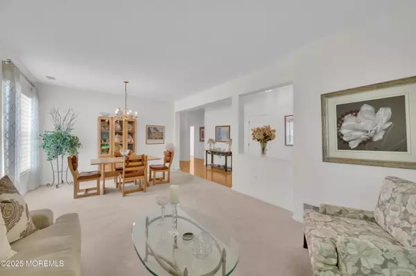 Lakewood, NJ 08701,22 Spring Meadow Drive