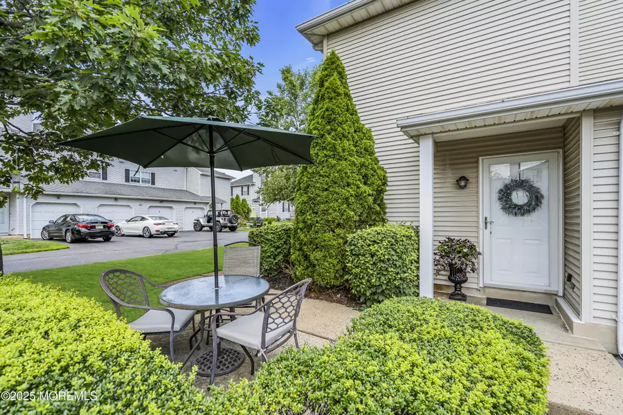 32 Racquet Road, Wall, NJ 07719