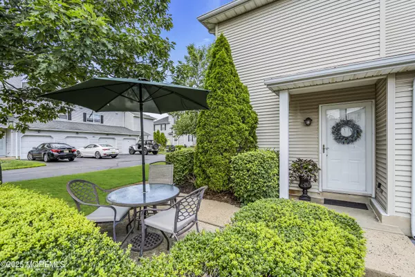 32 Racquet Road, Wall, NJ 07719