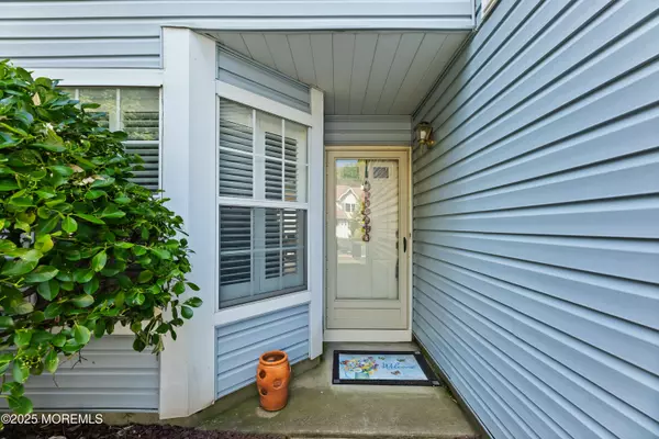 Manalapan, NJ 07726,294 Century Way