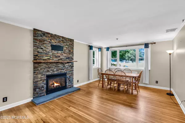 West Long Branch, NJ 07764,10 E Chestnut Place