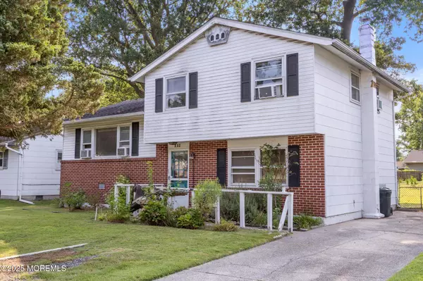 319 Twin Lakes Boulevard, Little Egg Harbor, NJ 08087