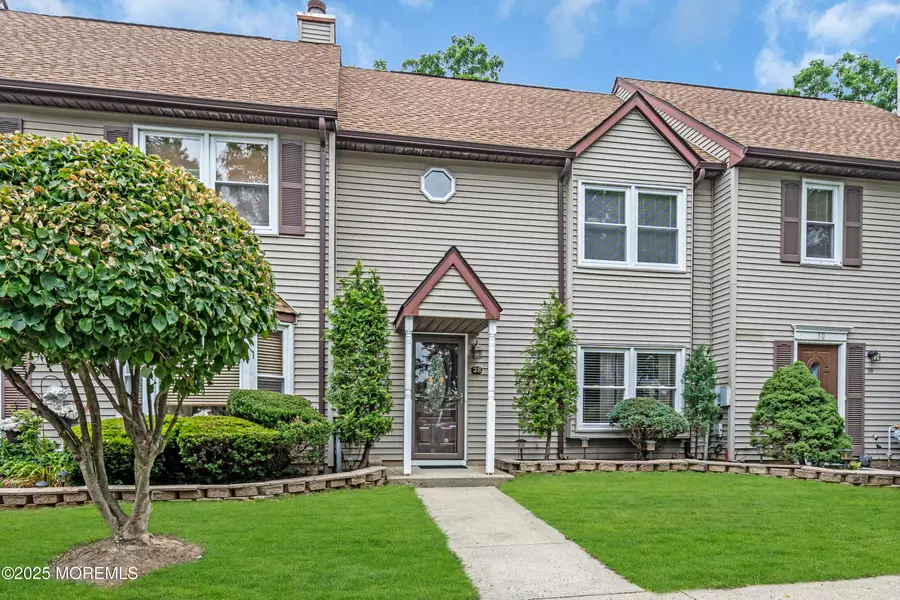 28 Independence Court, Jackson, NJ 08527