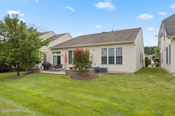 Cranbury, NJ 08512,25 Copernicus Court