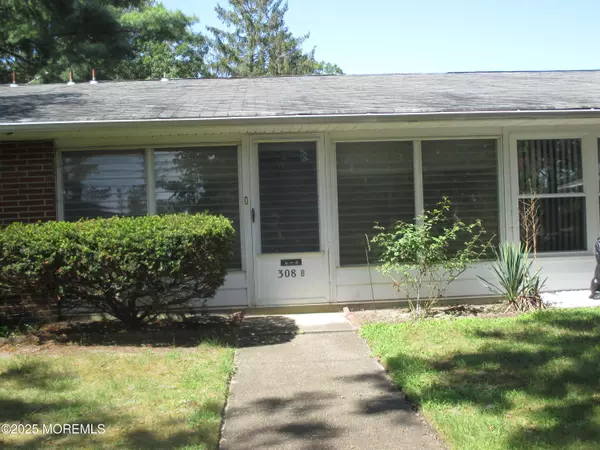308 W Malvern Court, Lakewood, NJ 08701