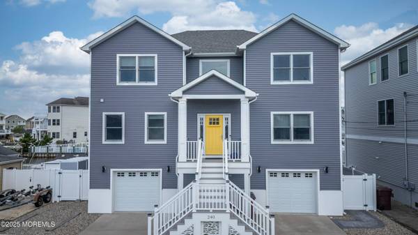 240 Fernwood Drive, Bayville, NJ 08721