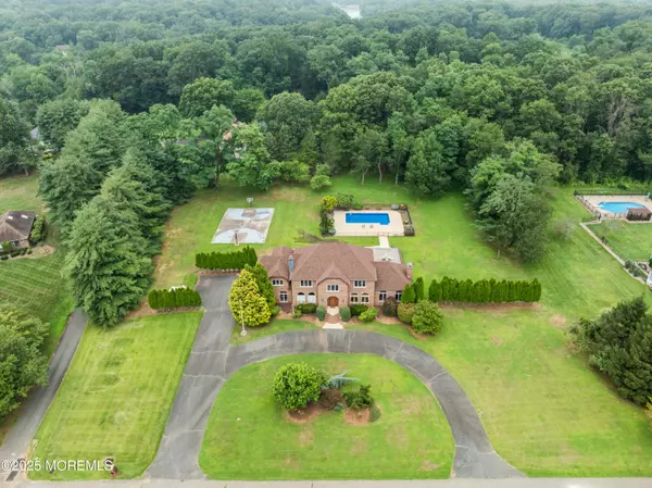 Manalapan, NJ 07726,6 Peachtree Lane