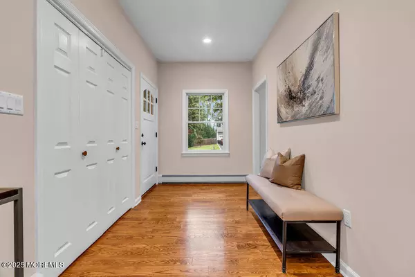 Middletown, NJ 07748,10 Greenwood Place