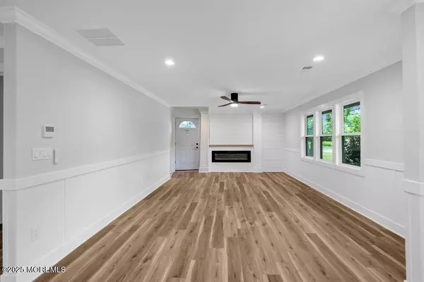 Bayville, NJ 08721,356 Railroad Avenue