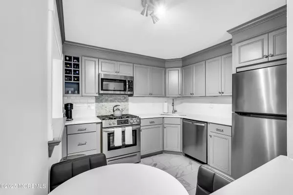 Hamilton, NJ 08619,16 Willow Court
