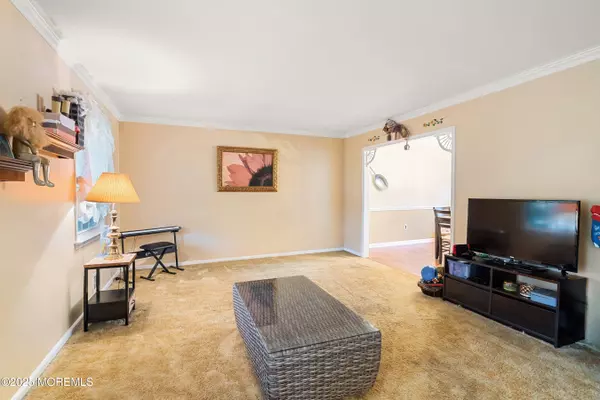 Toms River, NJ 08755,33 Jordan Drive
