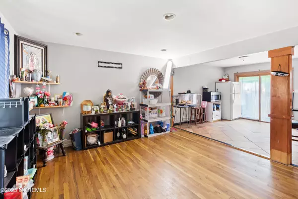Jackson, NJ 08527,40 Brookwood Parkway