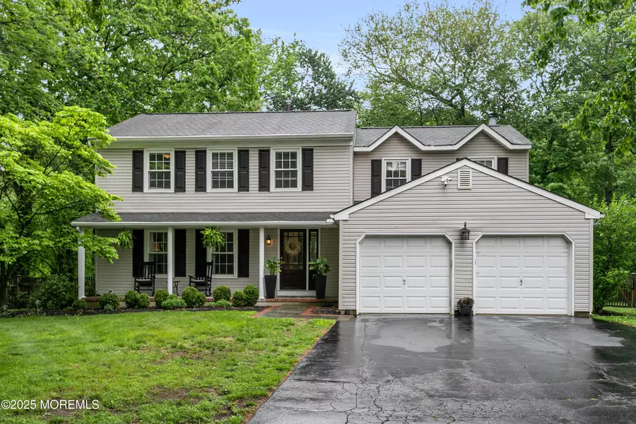 19 Stanley Lane, Middletown, NJ 07748