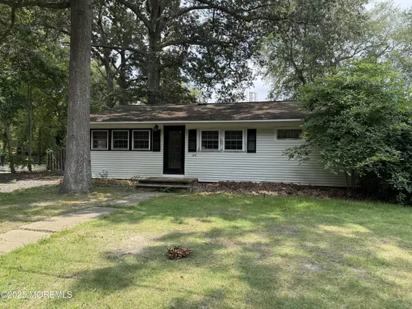 144 Red Bank Avenue, Bayville, NJ 08721