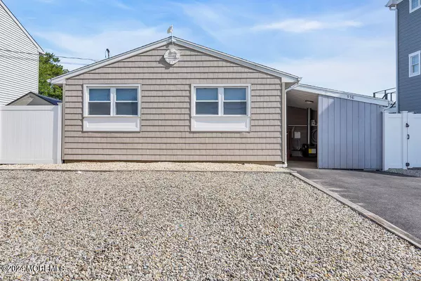 938 Montauk Drive, Lacey, NJ 08734