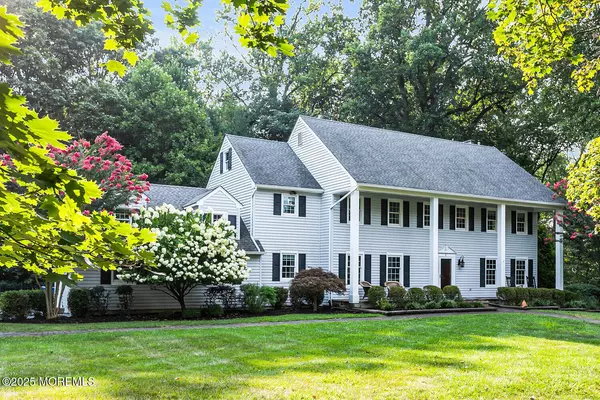 5 Page Drive, Lincroft, NJ 07738