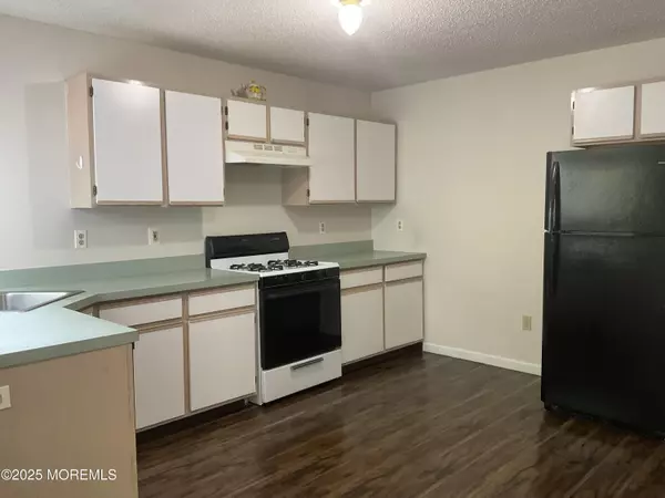 Toms River, NJ 08755,411 Schley Avenue