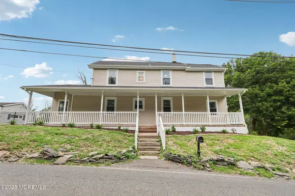 81 Titus Mill Road, Pennington, NJ 08534
