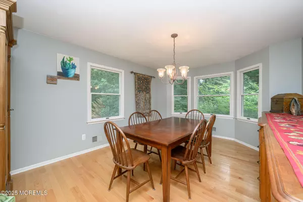 Tinton Falls, NJ 07724,11 Ruffin Court